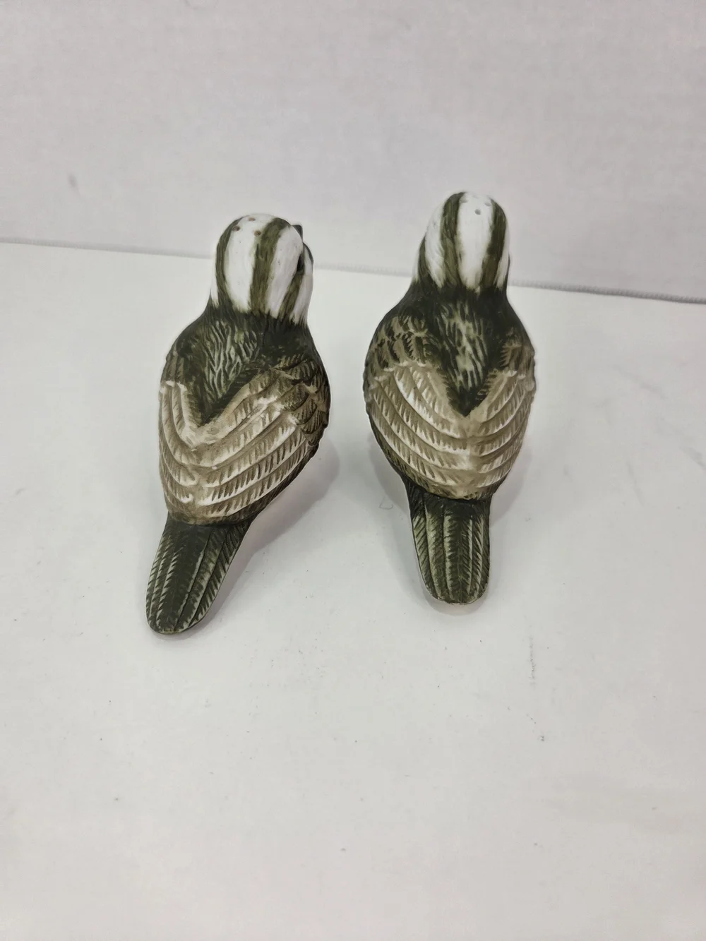 Pfaltzgraff Naturewood Sculpted Sparrows Bird Salt and Pepper Shakers 2 piece